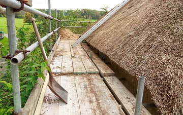 advantages of Rumbow Cottages thatch roofing